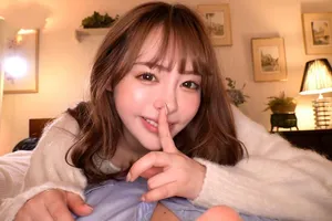 Cô gái nhà kế bên hư hỏng của tôi