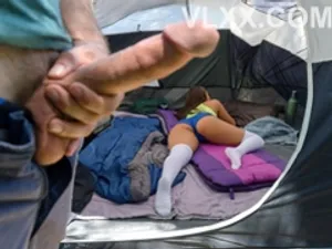 Ối! Bao cao su vô tình bị rách và xuất tinh vào - Người mẫu Pornhub nhỏ nhắn bị quan hệ và xuất tinh vào - Mini Julia